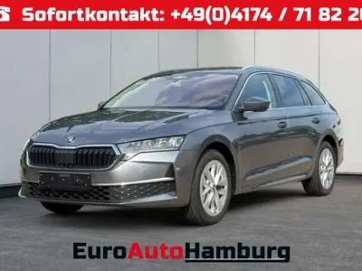 Neu Skoda Octavia Selection 150 PS (110 kW) 2026 Graphitegrau metallic/grau Kombi