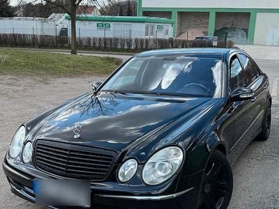 Mercedes E320