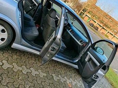 Gebraucht Opel Vectra 121 PS (88 kW) 2003 Silber Limousine