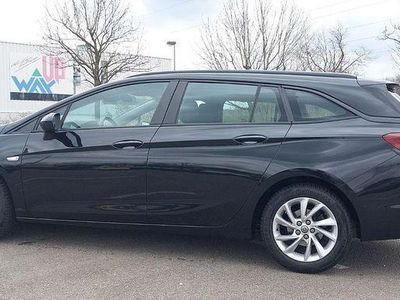 Schwarz Gebraucht 2021 Opel Astra Kombi | 11.900 € (Fairer Preis)