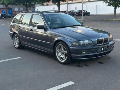BMW 325