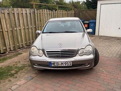 Mercedes 200
