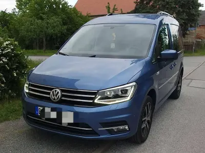 Gebraucht VW Caddy Highline 131 PS (96 kW) 2020 Blau Van / Kleinbus