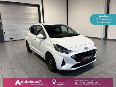 Weiß Gebraucht 2022 Hyundai i10 Edition 30 Kleinwagen | 11.440 € (Guter Preis)