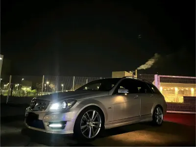 Gebraucht Mercedes C300 AMG 231 PS (169 kW) 2011 Silber Kombi