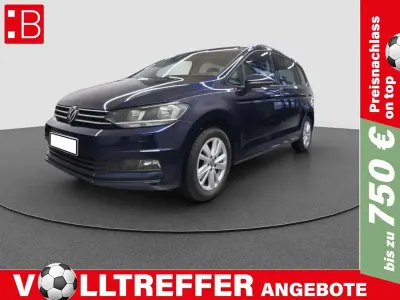 Gebraucht VW Touran Comfortline 150 PS (110 kW) 2022 Blau Van / Kleinbus