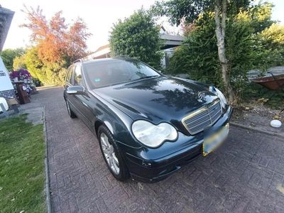 Mercedes C180