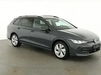 Neu VW Golf VIII Life 150 PS (110 kW) 2025 Grau Limousine