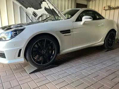Gebraucht Mercedes SLK55 AMG AMG Edition 1 421 PS (309 kW) 2012 Weiß Cabrio