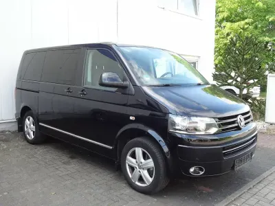 Gebraucht VW Multivan Comfortline 179 PS (131 kW) 2011 Schwarz Van / Kleinbus