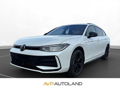 Gebraucht VW Passat R-line 193 PS (141 kW) 2025 Oryxweiss perlmutteffekt Kombi
