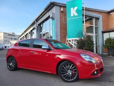 Gebraucht Alfa Romeo Giulietta Lusso 170 PS (125 kW) 2014 Rot Kleinwagen