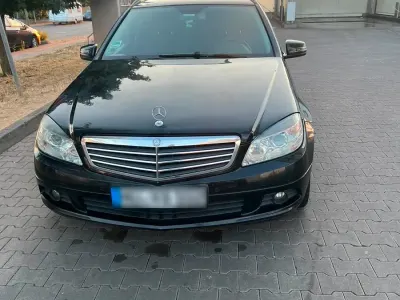 Gebraucht Mercedes C200 136 PS (100 kW) 2010 Schwarz Kombi