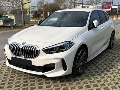 Gebraucht BMW 118 M Sport 136 PS (100 kW) 2019 Weiß Kleinwagen