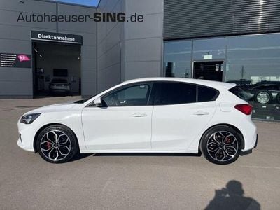 Second-hand Ford Focus ST-Line X 155 CP (114 kW) 2021 Alb Berlinǎ