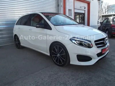 Gebraucht Mercedes B200 Style 156 PS (114 kW) 2018 Weiß Kleinwagen
