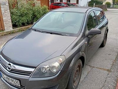 Gebraucht Opel Astra Edition 90 PS (66 kW) 2009 Grau Limousine