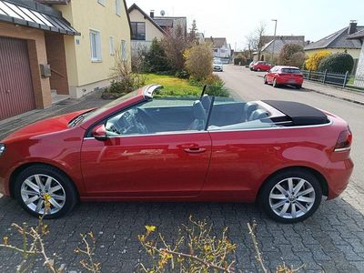 Gebraucht VW Golf 160 PS (117 kW) 2011 Rot Cabrio