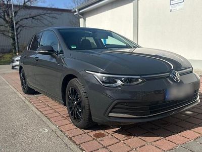 Gebraucht VW Golf VIII Move 150 PS (110 kW) 2023 Grau Limousine
