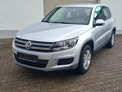 Gebraucht VW Tiguan Trendline 110 PS (80 kW) 2012 Grau SUV