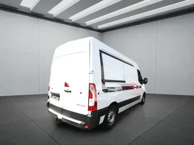Używany Renault Master 180 KM (132 kW) 2022 Biały Minivan