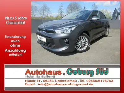 Usata Kia Rio DREAM-TEAM Edition 255 CV (187 kW) 2017 Grigio Berlina