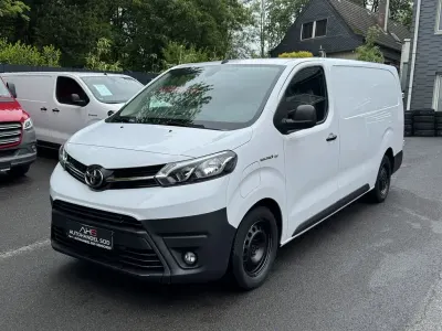 Usata Toyota Proace Verso 100 kW (136 CV) 2022 Bianco Station wagon