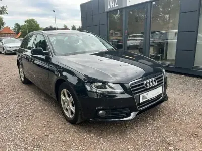 Gebraucht Audi A4 Attraction 143 PS (105 kW) 2010 Schwarz Kombi