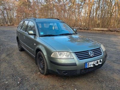 Gebraucht VW Passat Trendline 150 PS (110 kW) 2001 Grün Kombi