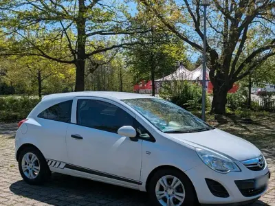 Usata Opel Corsa 70 CV (51 kW) 2012 Bianco Utilitaria