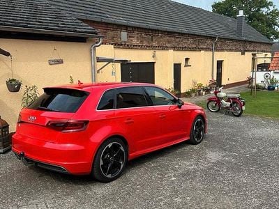 Gebraucht Audi A3 S-Line 150 PS (110 kW) 2014 Rot Limousine