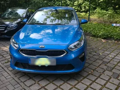 Gebraucht Kia Ceed 160 PS (117 kW) 2021 Blau Kleinwagen