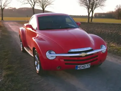 Używany Chevrolet SSR 396 KM (291 kW) 2005 Czerwony Pickup