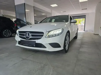 Gebraucht Mercedes C200 160 PS (117 kW) 2019 Weiß Kombi