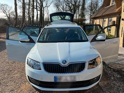 Gebraucht Skoda Octavia 150 PS (110 kW) 2016 Kleinwagen