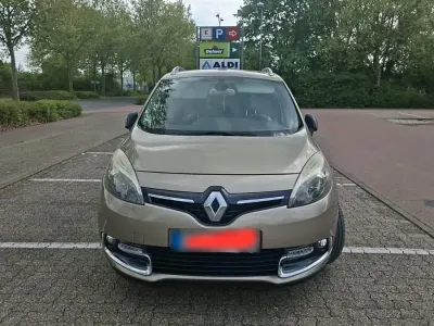 Gebraucht Renault Scenic E-Tech 131 PS (96 kW) 2014 Braun Kombi