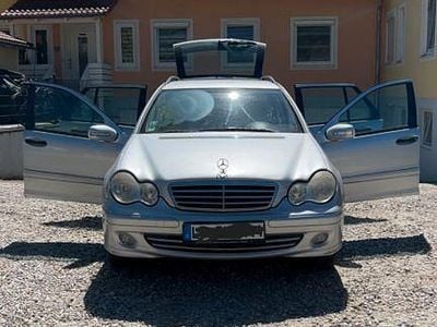 Gebraucht Mercedes C220 150 PS (110 kW) 2005 Silber Limousine
