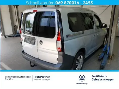 Gebraucht VW Caddy Basis 122 PS (89 kW) 2023 Silber Van / Kleinbus