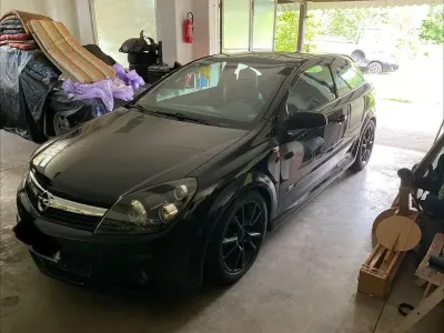Gebraucht Opel Astra GTC Sport 200 PS (147 kW) 2007 Schwarz Limousine