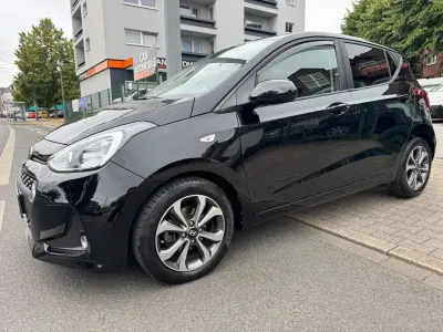 Gebraucht Hyundai i10 YES! 87 PS (63 kW) 2017 Schwarz Kleinwagen