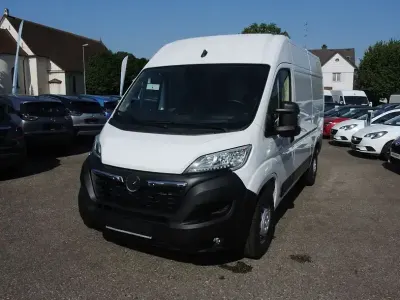 Begagnad Opel Movano Selection 140 HK (102 kW) 2023 Vit Van