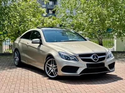 Gebraucht Mercedes E500 Edition 408 PS (300 kW) 2015 Gold
