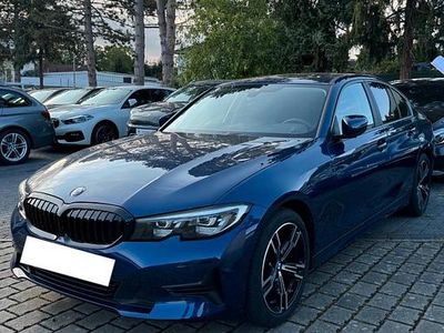Gebraucht BMW 318 Advantage 150 PS (110 kW) 2019 Blau Limousine