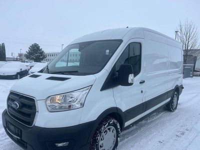 Weiß Gebraucht 2022 Ford Transit Trend Van / Kleinbus | 18.500 €