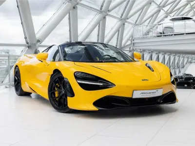 Gebraucht McLaren 720S 721 PS (530 kW) 2021 Gelb Cabrio