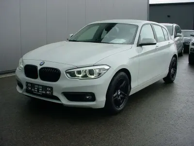 Używany BMW 118 Sport Line 136 KM (100 kW) 2017 Biały Hatchback
