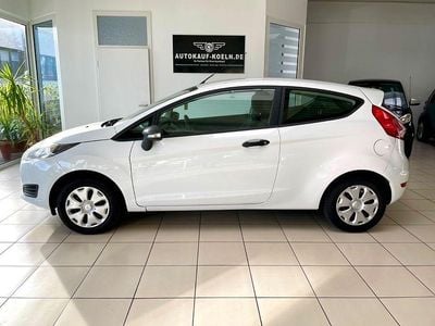 Weiß Gebraucht 2015 Ford Fiesta Ambiente Limousine | 6.990 € (Fairer Preis)