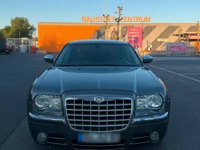 Usata Chrysler 300C 218 CV (160 kW) 2007 Grigio Berlina