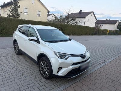 Usata Toyota RAV4 Edition-S 143 CV (105 kW) 2017 Bianco SUV