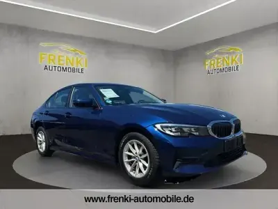 Gebraucht BMW 320 Advantage 190 PS (139 kW) 2019 Blau Limousine